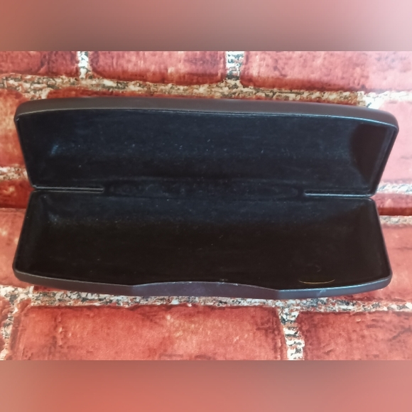 𝘽𝙀𝘽𝙀 𝘽𝙪𝙩𝙩𝙚𝙧𝙛𝙡𝙮 𝙍𝙝𝙞𝙣𝙚𝙨𝙩𝙤𝙣𝙚 𝙀𝙖𝙧𝙧𝙞𝙣𝙜𝙨 & 𝘾𝙖𝙨𝙚 - Picture 8 of 13